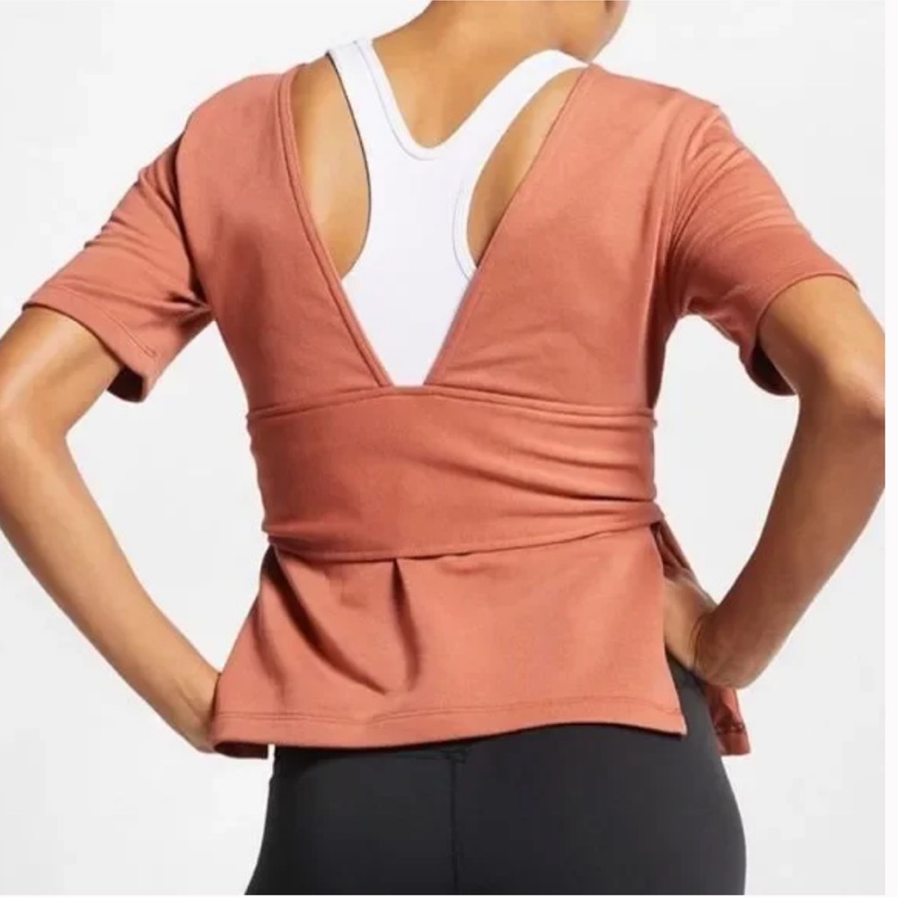 Nike Studio Yoga Wrap Top Dusty Peach Small S - Picture 2 of 9